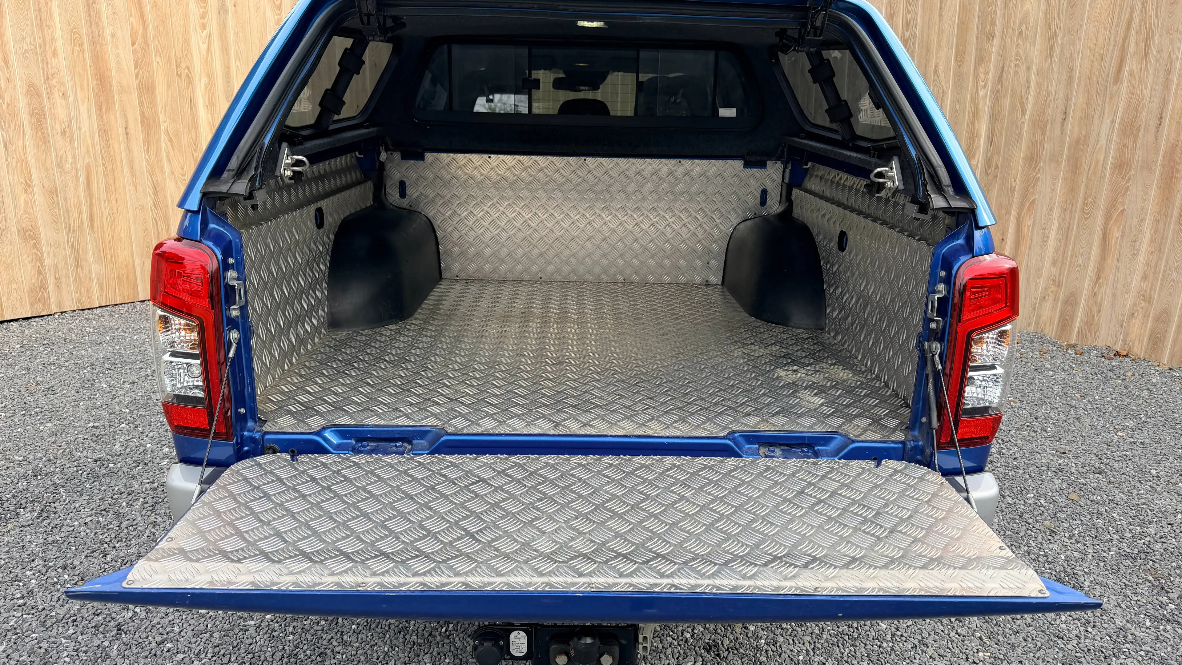 Mitsubishi L200 L 200 2.3 DI-D 4WD-II Intense HARDTOP — photo 11