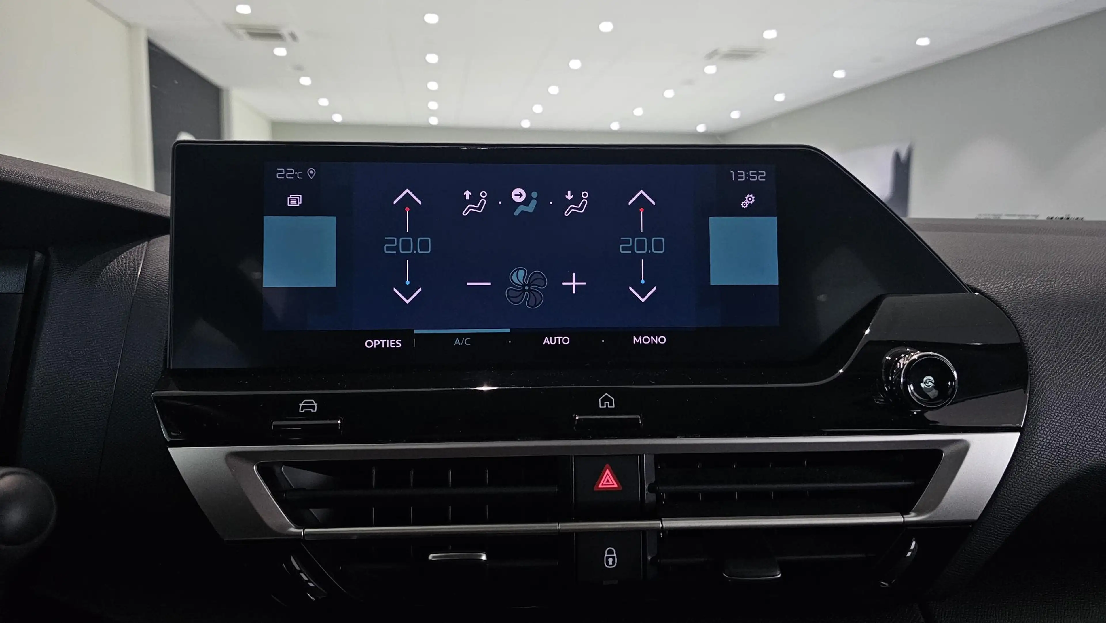 Citroen E-C4 Electric Feel 50 kWh Climate Control | Full Map Navigatie | — photo 15
