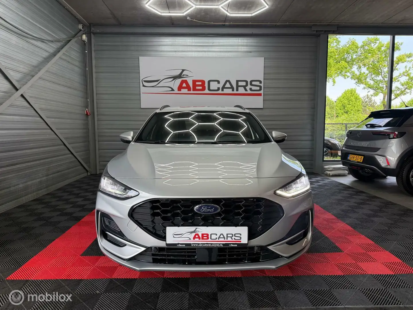 Ford Focus Wagon 1.0 EcoBoost Hybrid ST Line Gris - 2