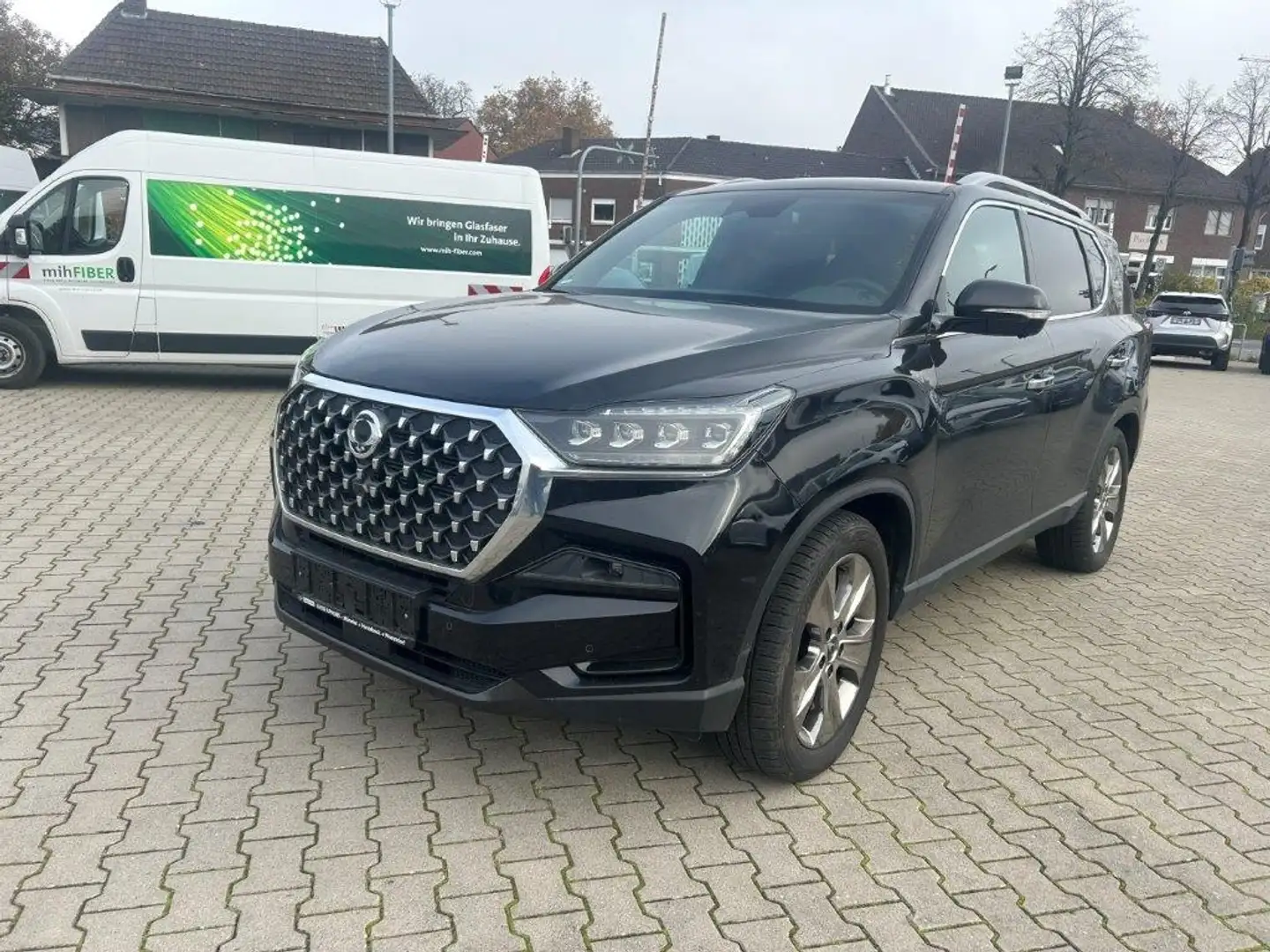 SsangYong Rexton Sapphire Nappa Leder 360 Grad Kamera 4x4 Negro - 1