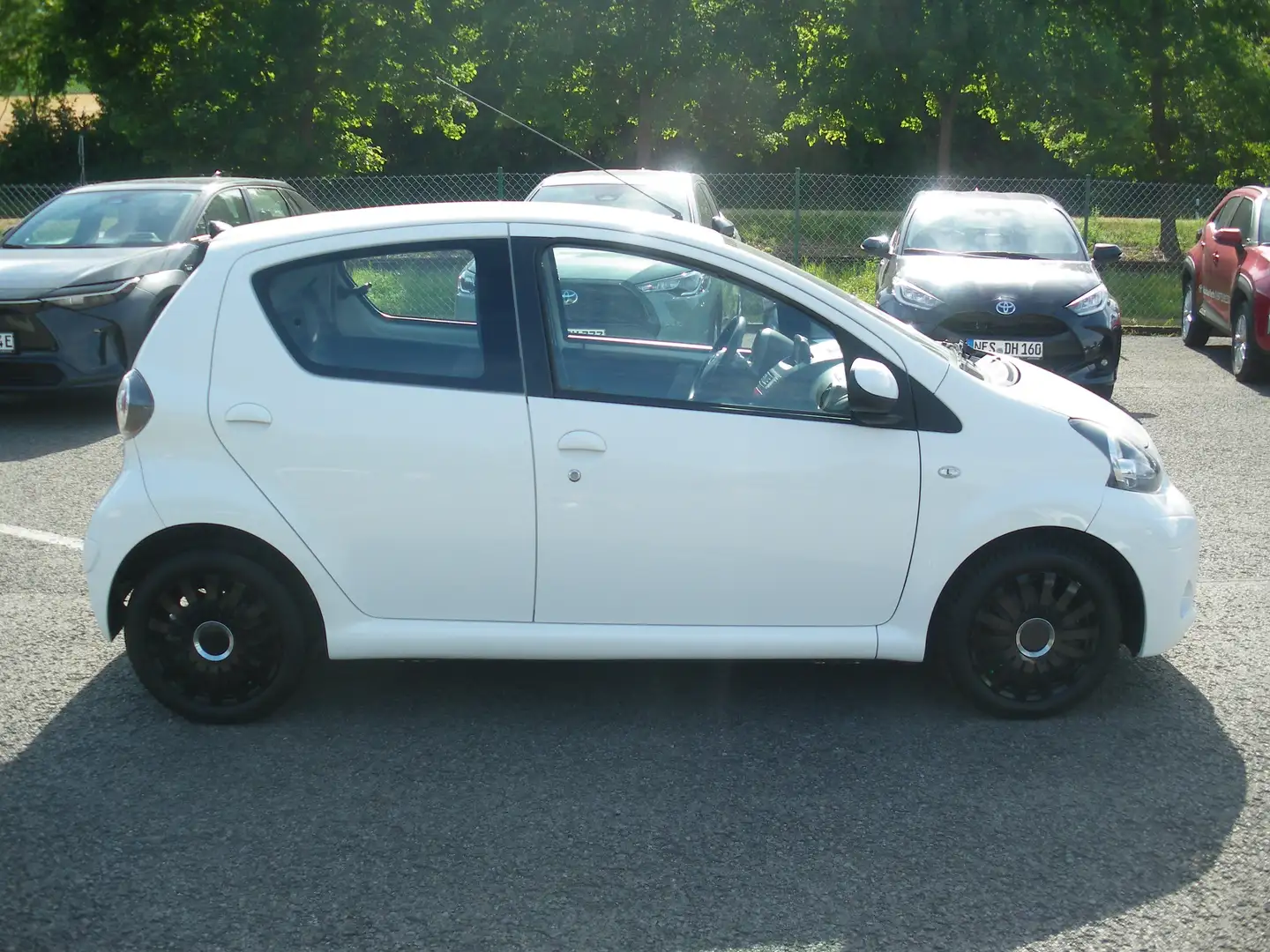Toyota Aygo Cool Blanc - 2