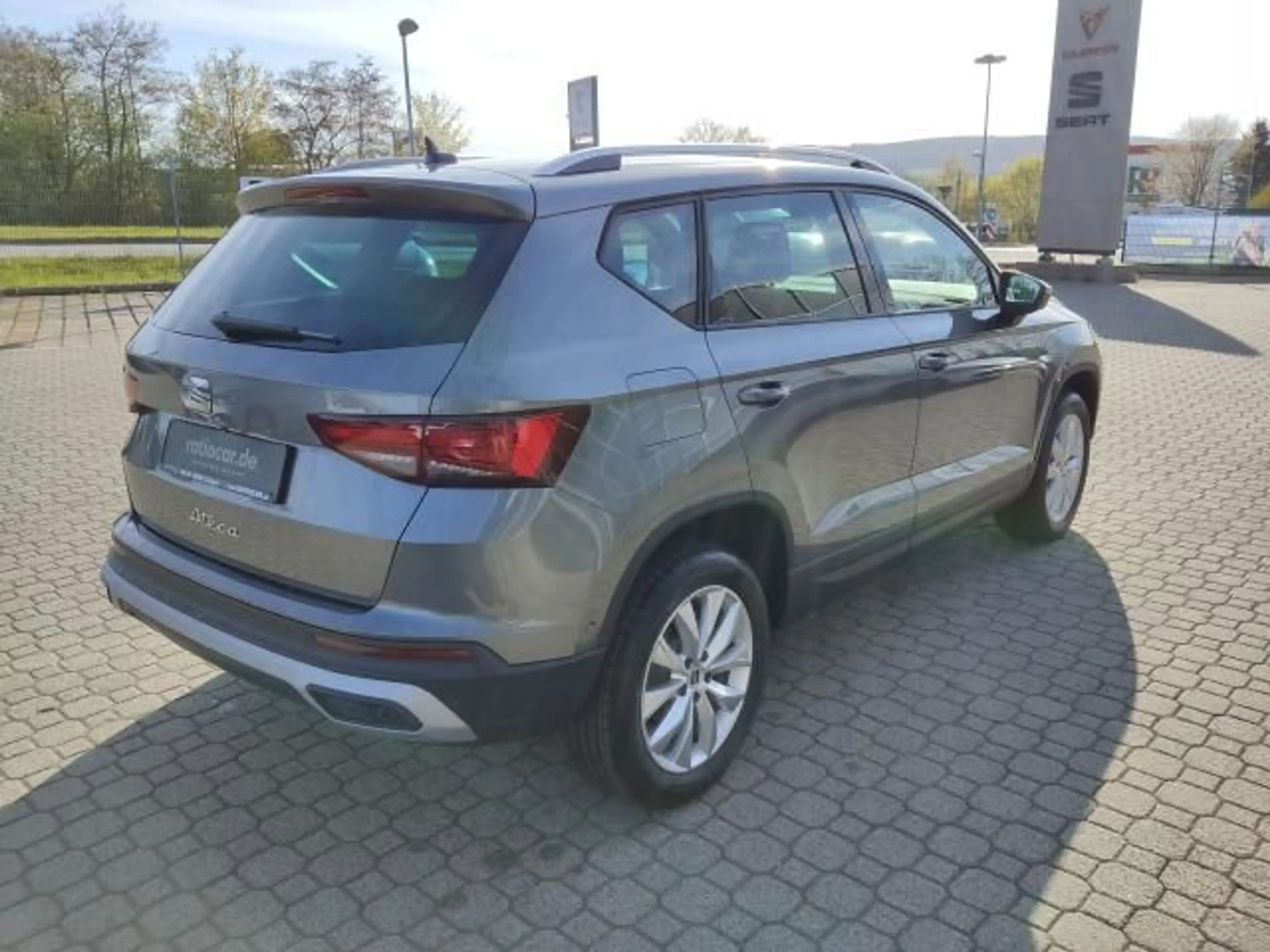 SEAT Ateca ATECA ROAD EDITION 1.5 TSI DSG NAVI PARKLENKASS. — photo 2