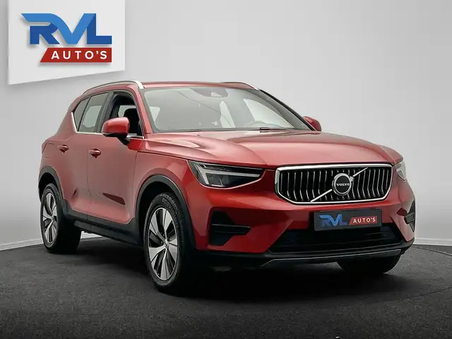 Volvo XC40 view 4