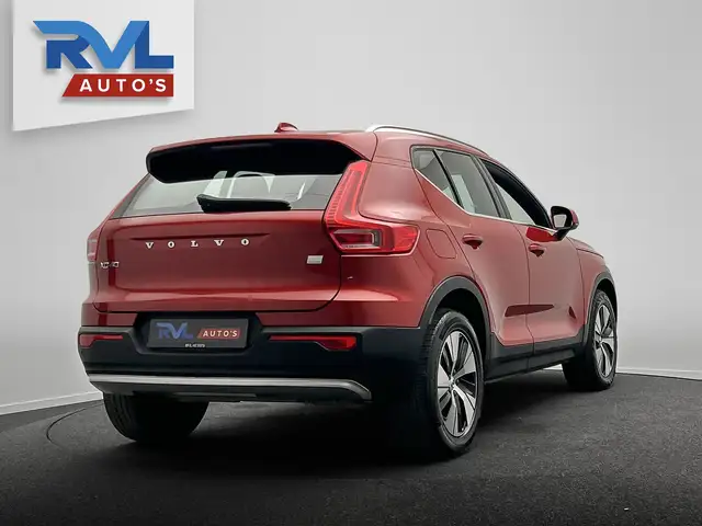 Volvo XC40 view 5