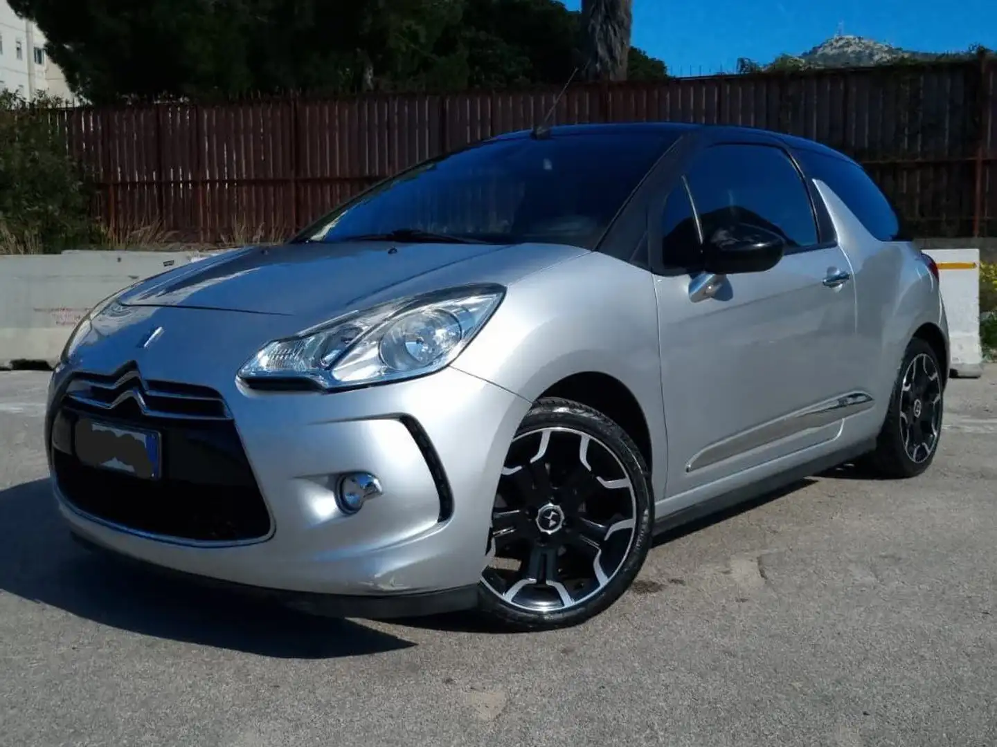 DS Automobiles DS 3 1.2 cabrio, NEOPATENTATI Grigio - 1