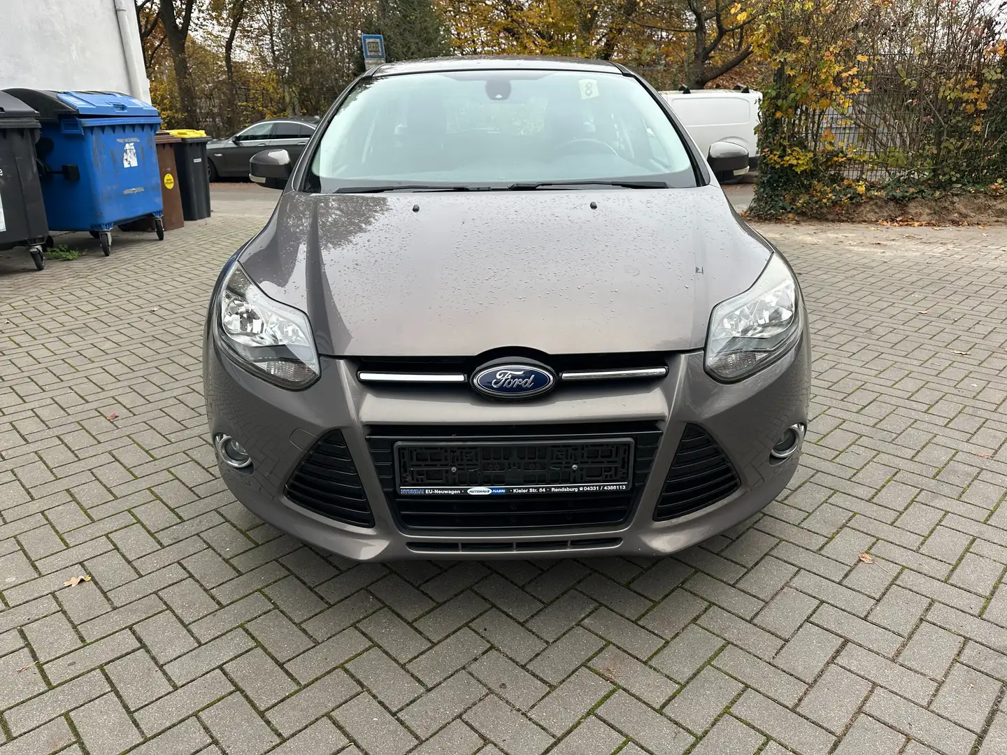 Ford Focus Titanium / Tüv Neu / Euro 5 Braun - 2