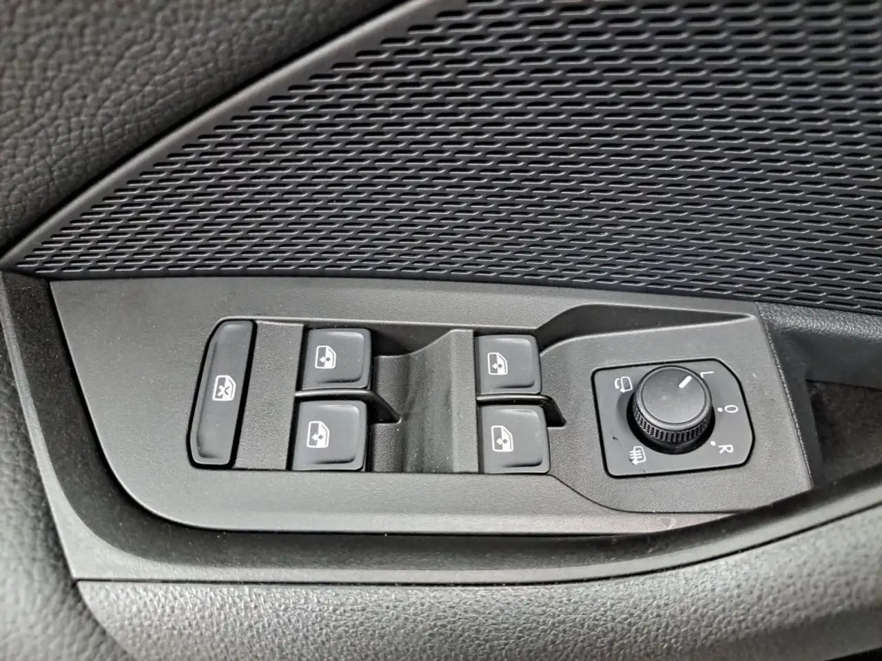 Skoda Octavia 2026 — фото 12
