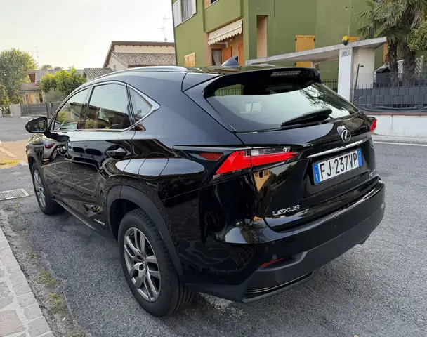 Lexus NX 300 NX I 2014 300h 2.5 Executive 4wd cvt