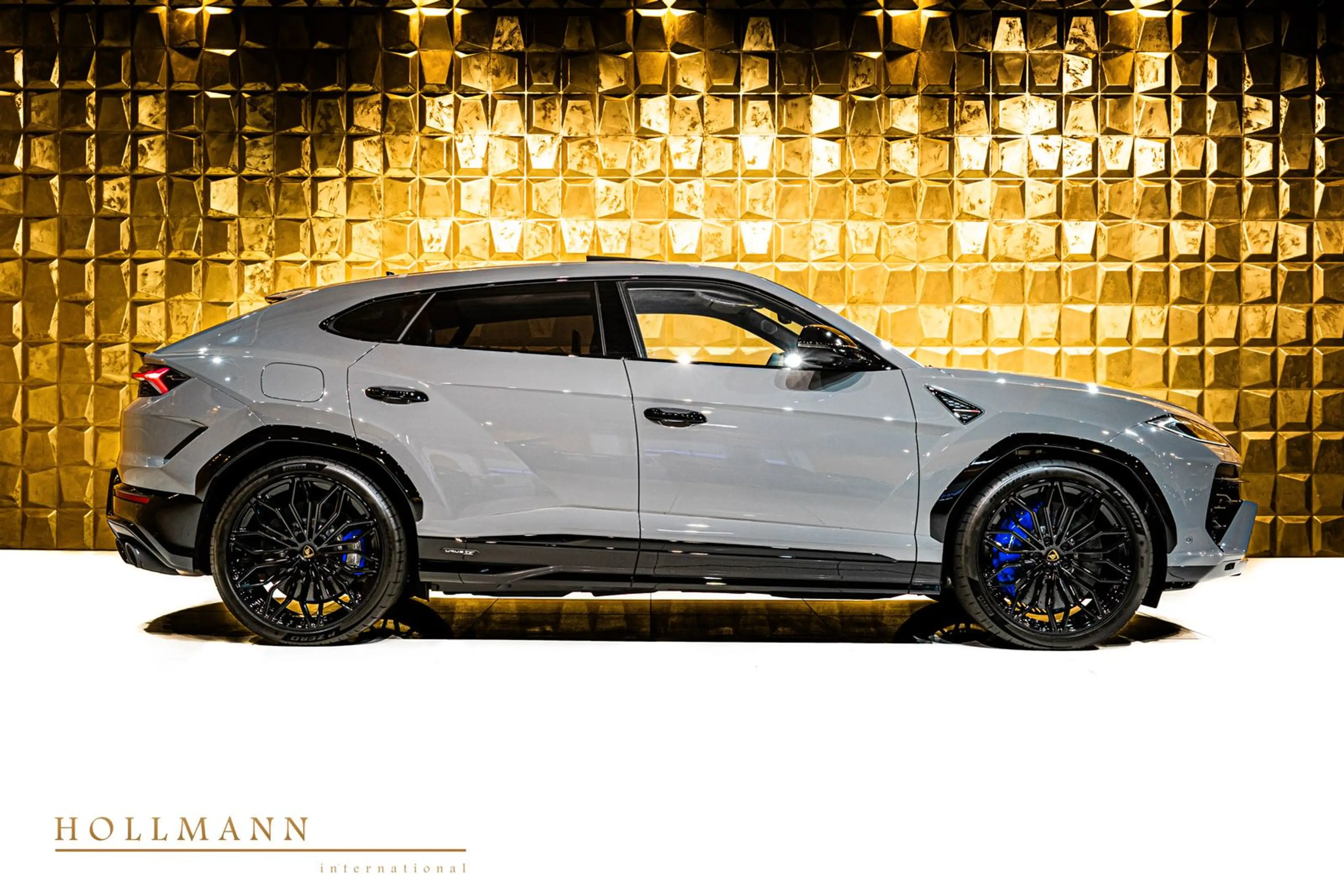 Lamborghini Urus SE + B&O + ANIMA + TV + Panoramic — photo 7
