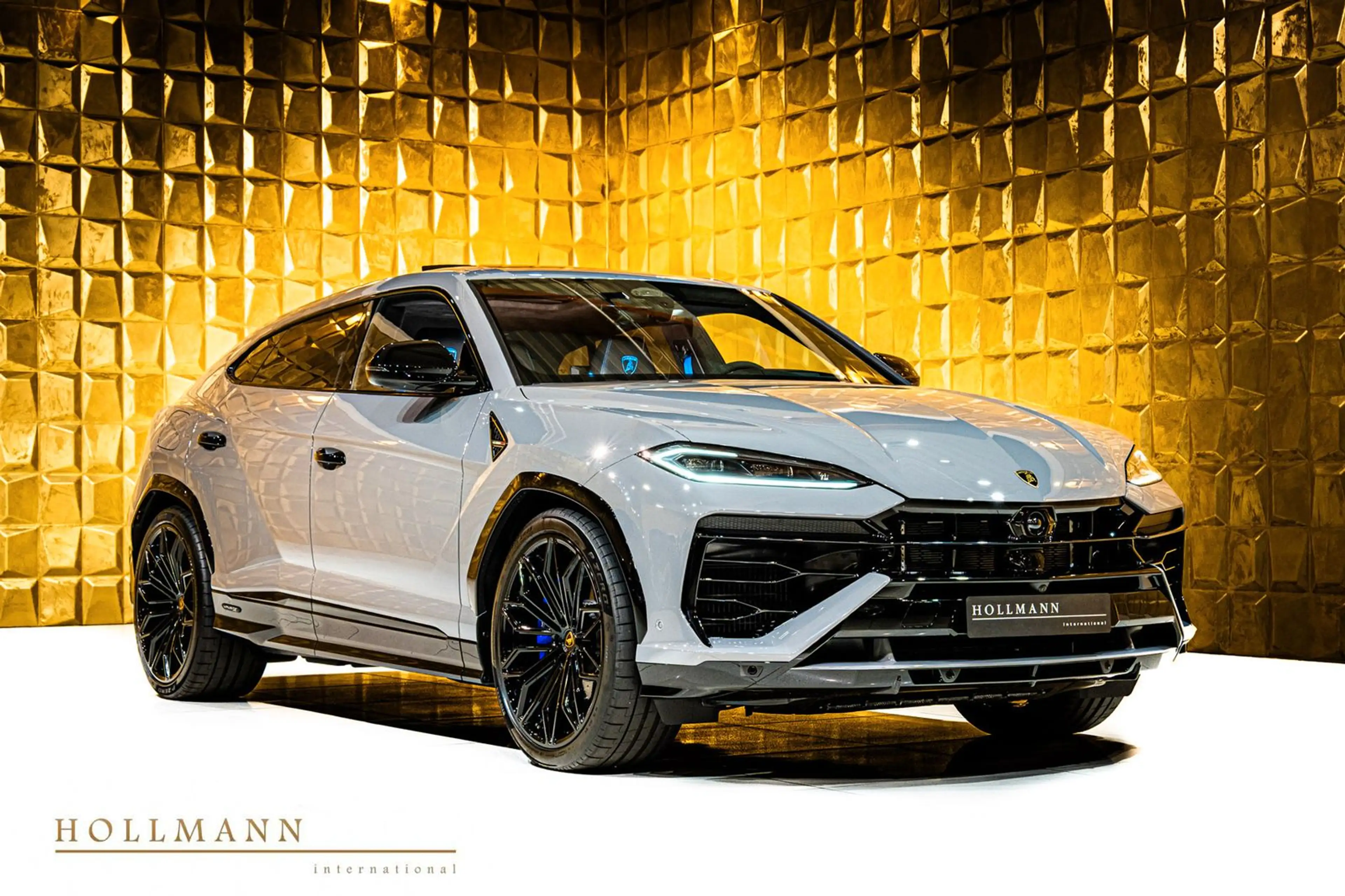 Lamborghini Urus SE + B&O + ANIMA + TV + Panoramic