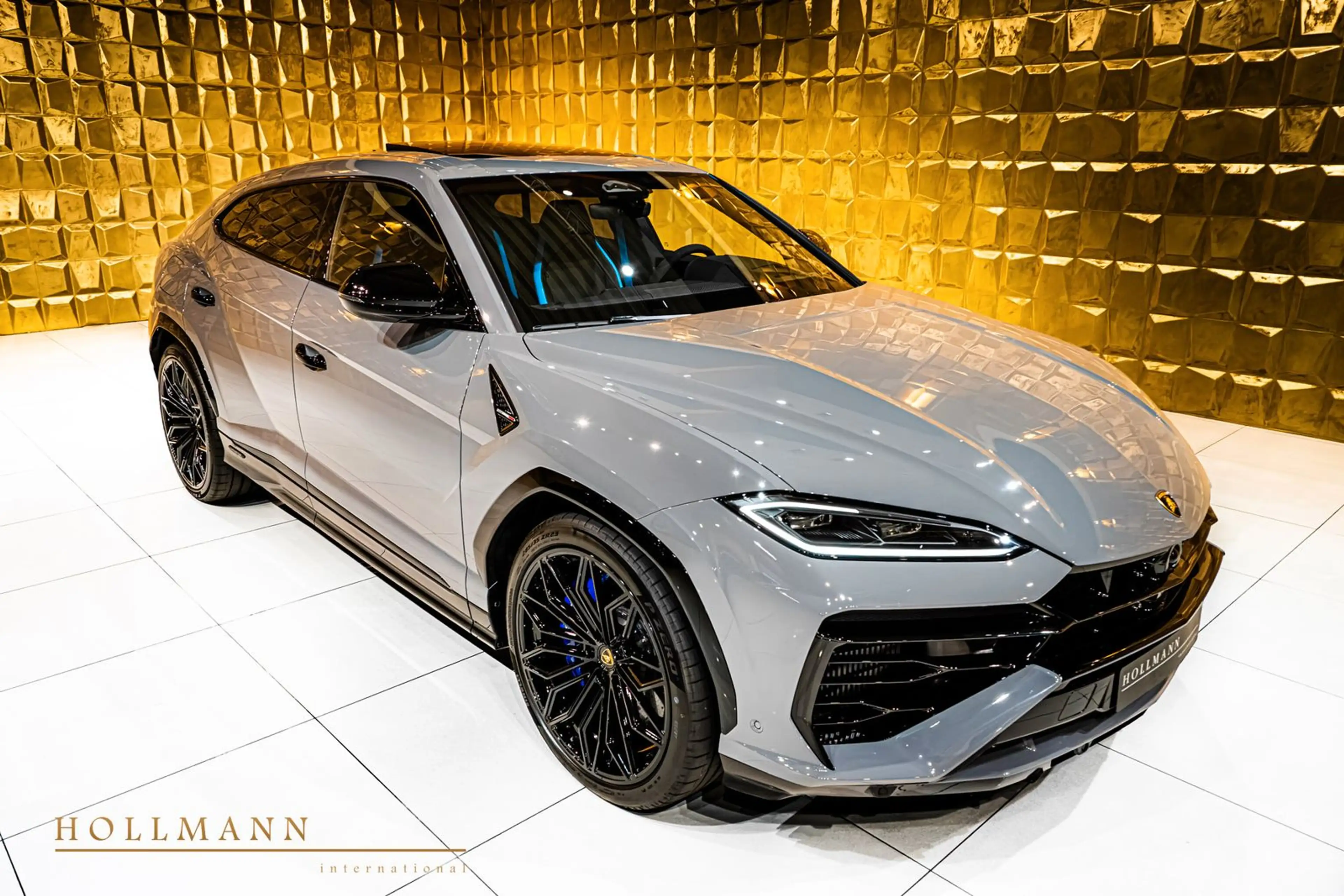 Lamborghini Urus SE + B&O + ANIMA + TV + Panoramic — photo 11