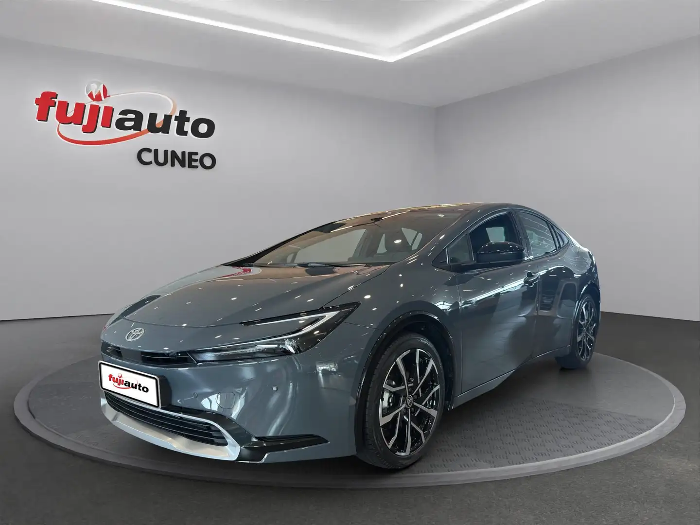 Toyota Prius Prius Plug In - MY '25 5 porte Lounge 2.0 Plug-in Hybrid 220 e-CVT Grigio - 1