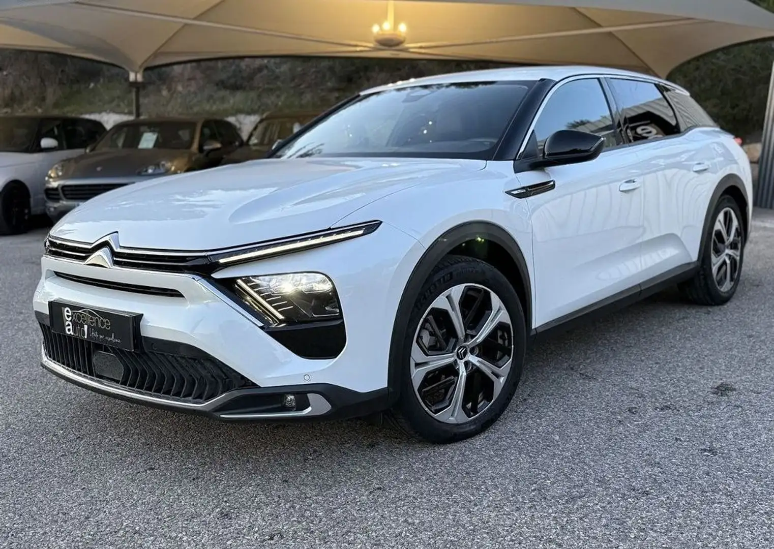 Citroen C5 X C5 X HYBRIDE RECHARGEABLE 225CH FEEL PACK EEAT8 Blanc - 2