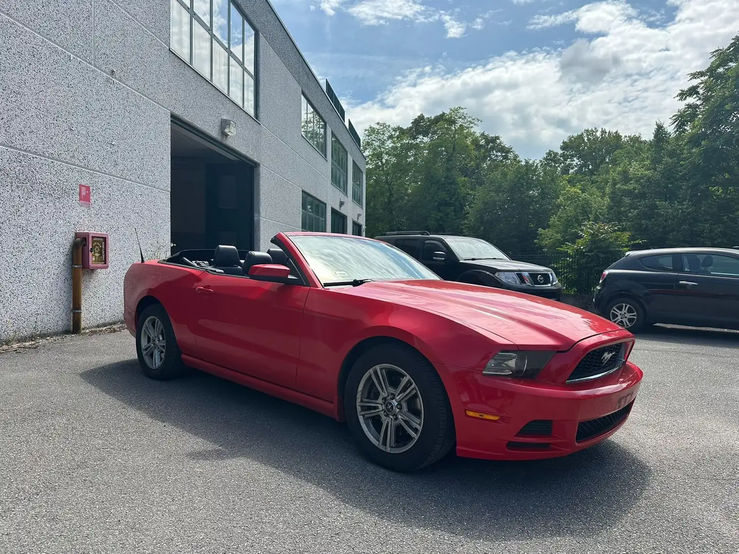 Ford Mustang 2013 cabrio Rouge - 1