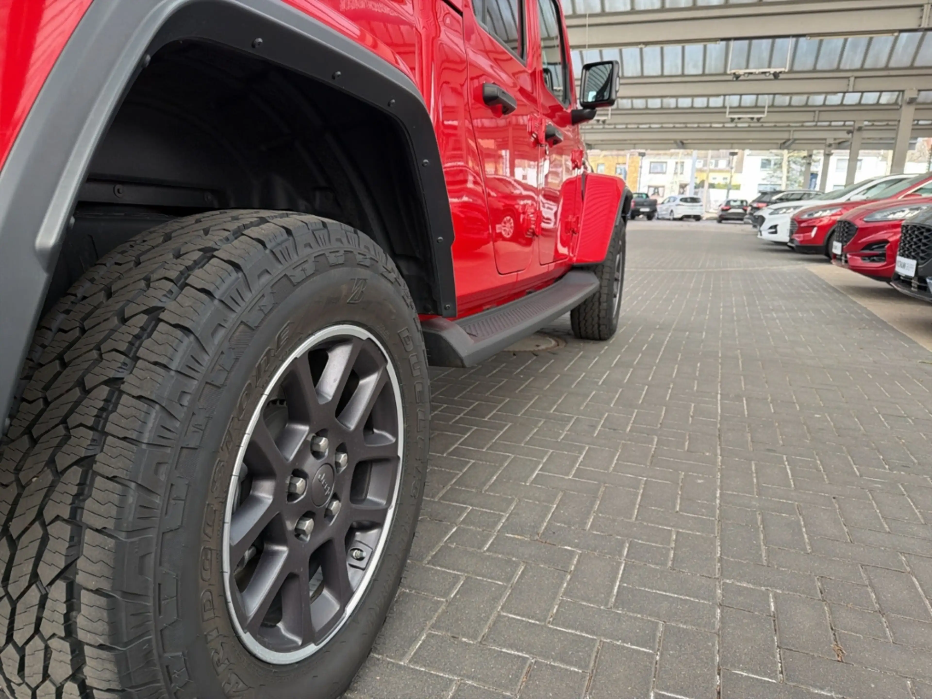 Jeep Gladiator Overland 4WD Inkl. Zubehör Soundsystem LED Sperrdi — photo 15