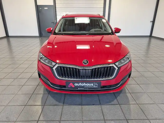 Skoda Octavia view 2