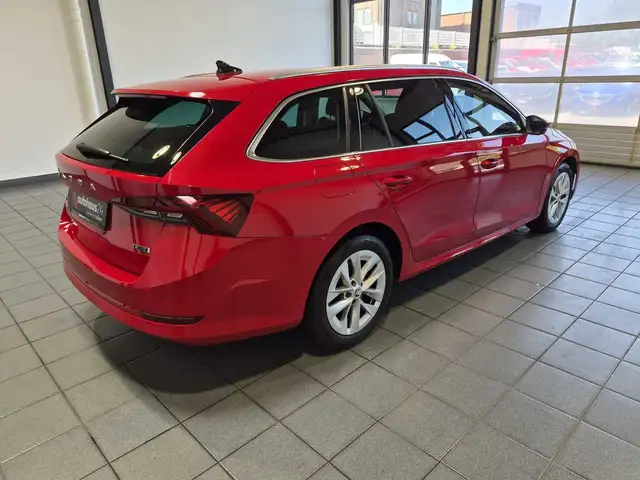 Skoda Octavia view 5