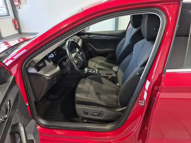 Skoda Octavia view 8