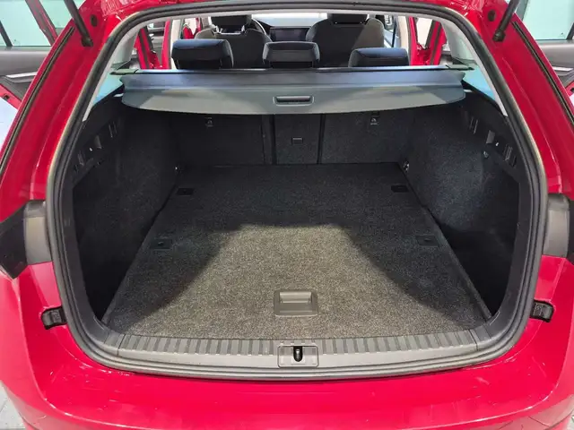 Skoda Octavia view 6