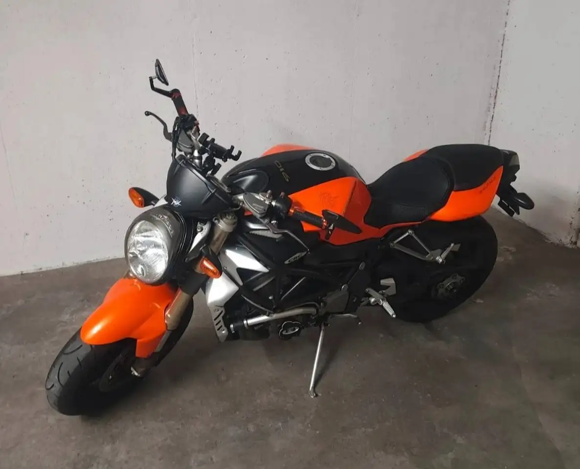 MV Agusta Brutale 910
