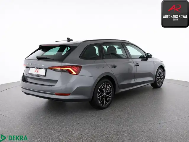 Skoda Octavia view 5