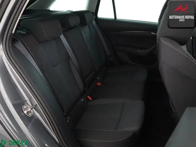 Skoda Octavia view 13