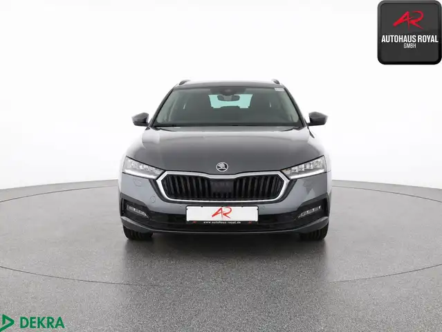 Skoda Octavia view 8