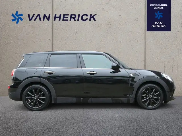 Mini Clubman view 3