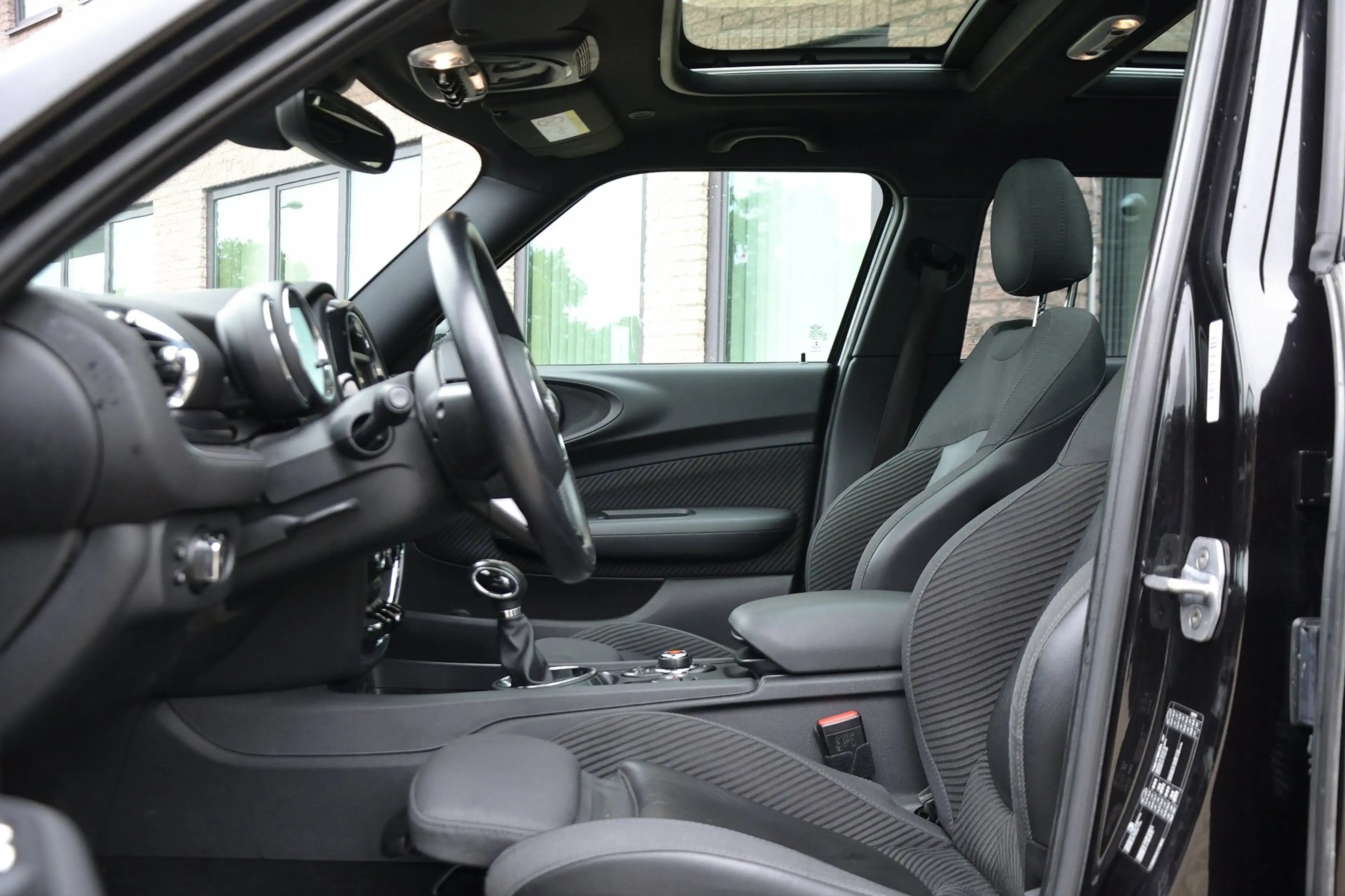 MINI Cooper Clubman 1.5 136PK Chili Serious Business | Panoramadak | A — photo 6
