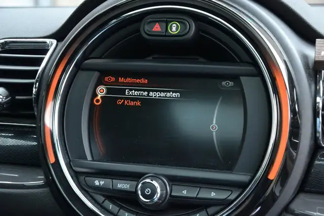 Mini Clubman view 15