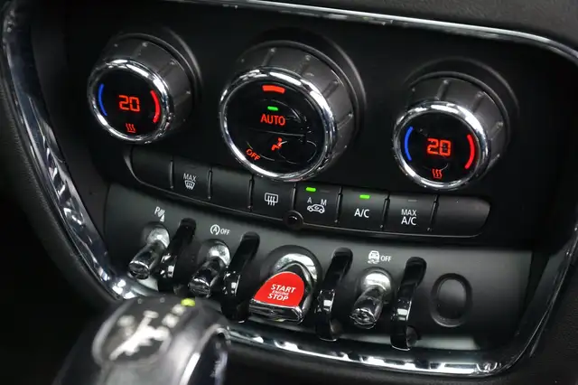 Mini Clubman view 17