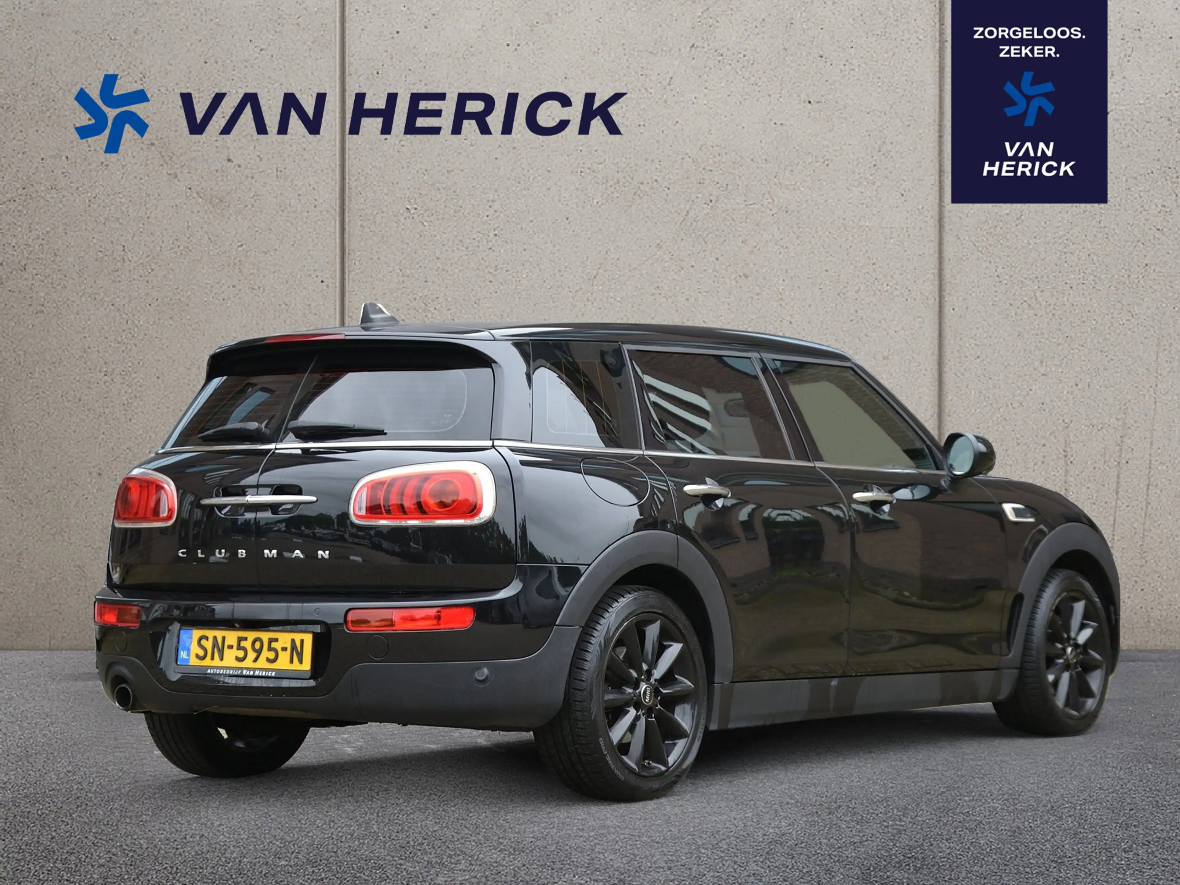 MINI Cooper Clubman 1.5 136PK Chili Serious Business | Panoramadak | A — photo 4