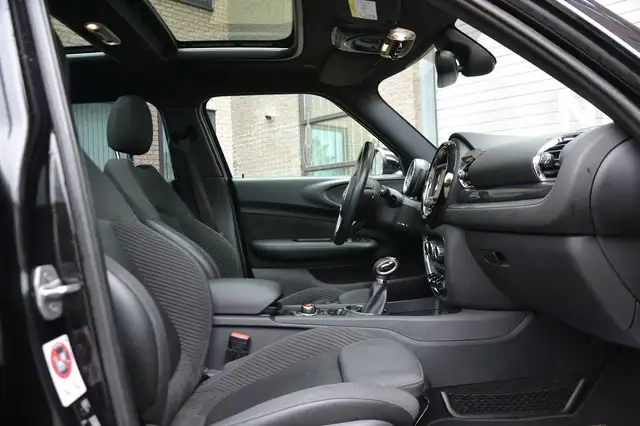 Mini Clubman view 8