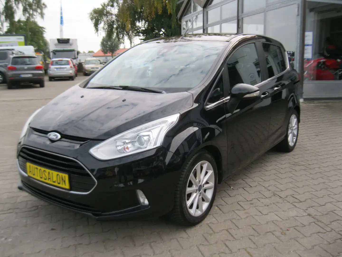 Ford B-Max 1.6 TDCi Titanium Schwarz - 1