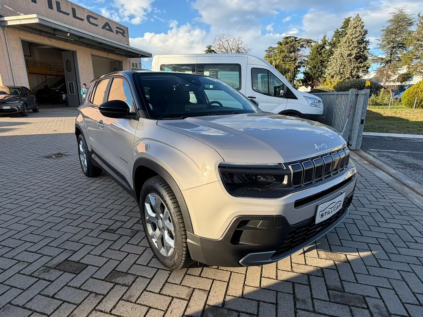 Jeep Avenger Avenger 1.2 turbo Summit fwd 100cv Beige - 1