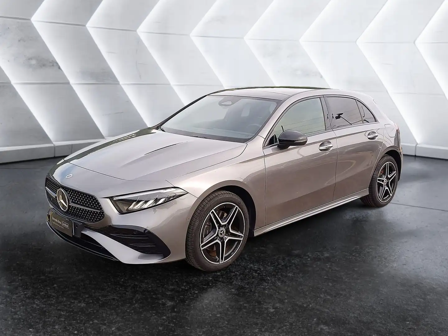 Mercedes-Benz A 250 A 250 e phev AMG Line Advanced Plus auto Grigio - 1
