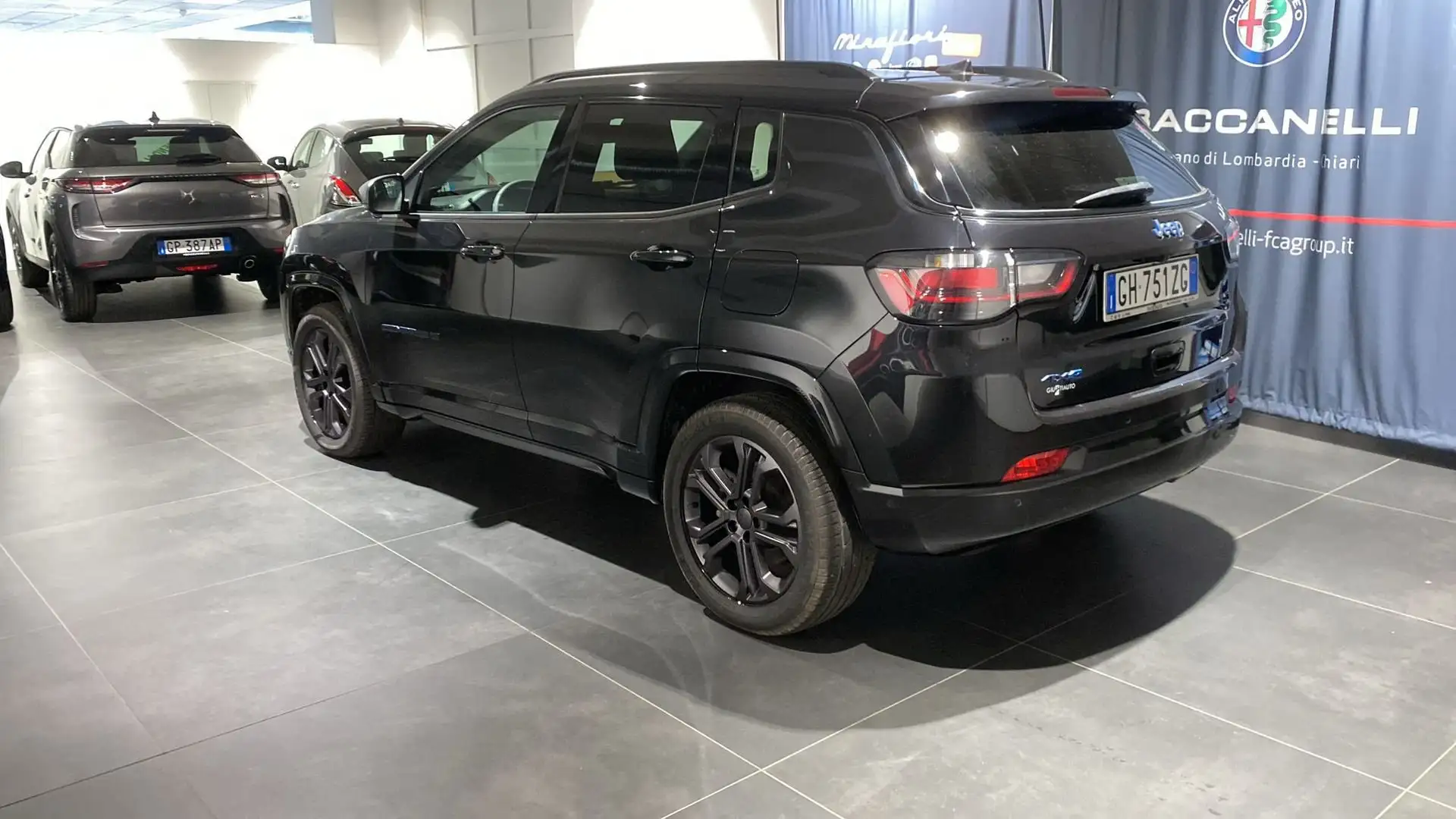 Jeep Compass 1.3 T4 190CV PHEV AT6 4xe 80° Anniversario Czarny - 2