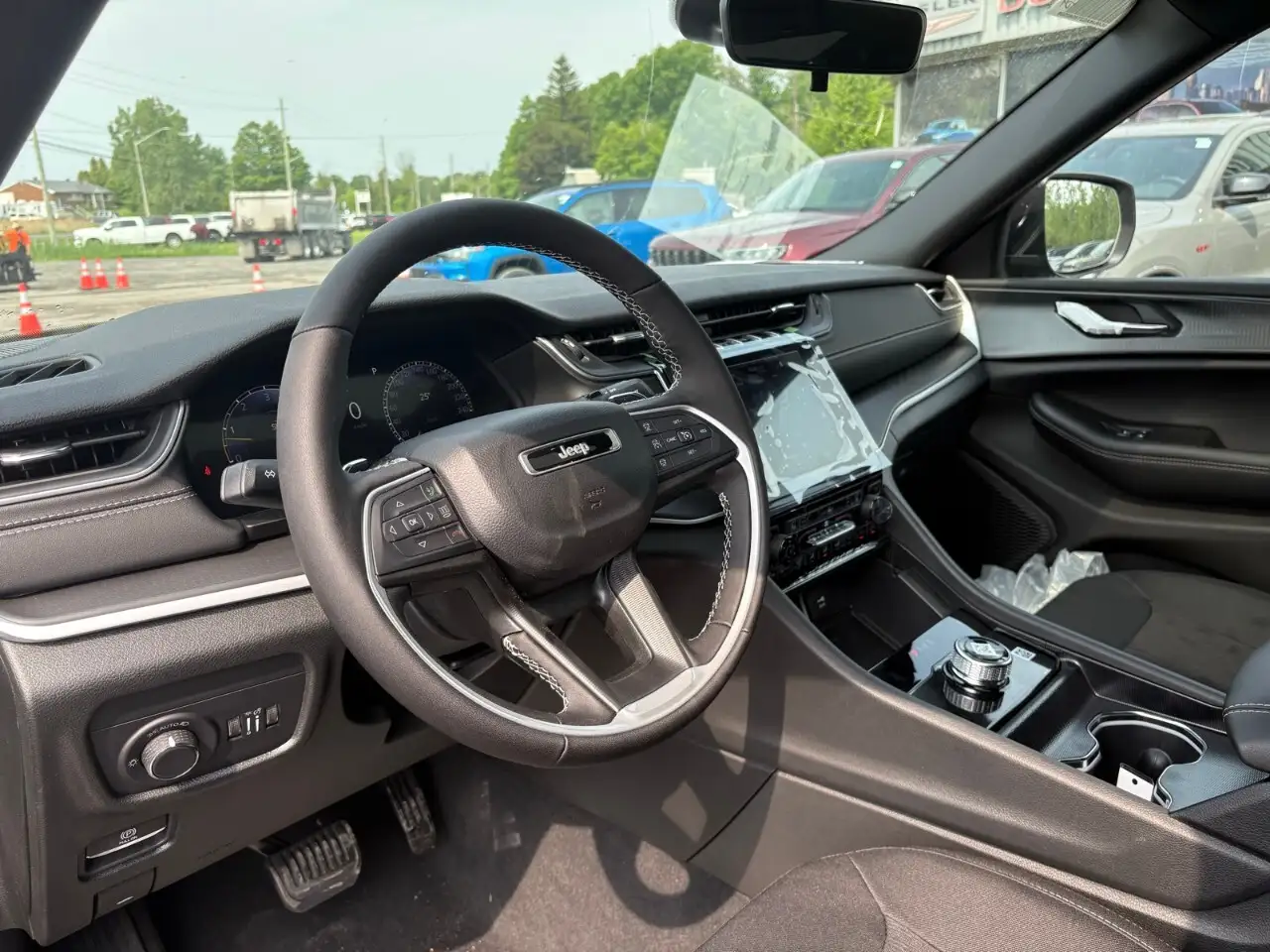 Jeep Grand Cherokee снимка Jeep Grand Cherokee