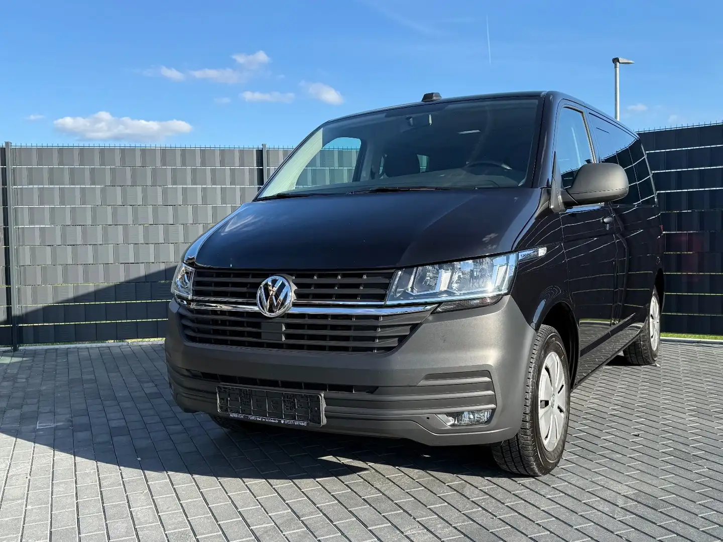 Volkswagen T6 Caravelle T6.1 Caravelle 2.0 TDI Lang*DSG*KLIMA*PDC*9-SITZ Schwarz - 1