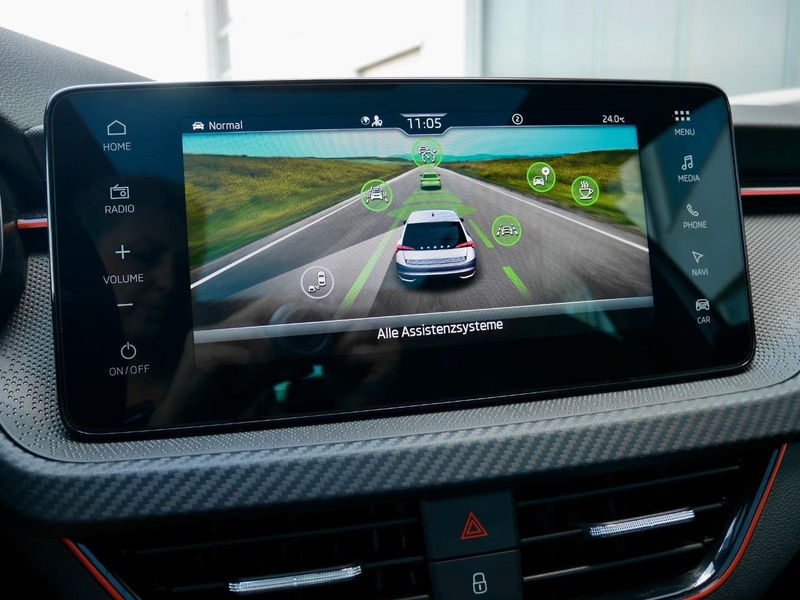 Skoda Scala 1.5 TSI DSG Monte Carlo+Matrix+5J Garantie — photo 37