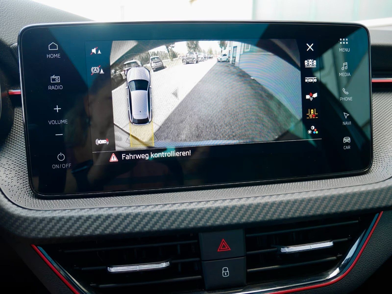 Skoda Scala 1.5 TSI DSG Monte Carlo+Matrix+5J Garantie — photo 32