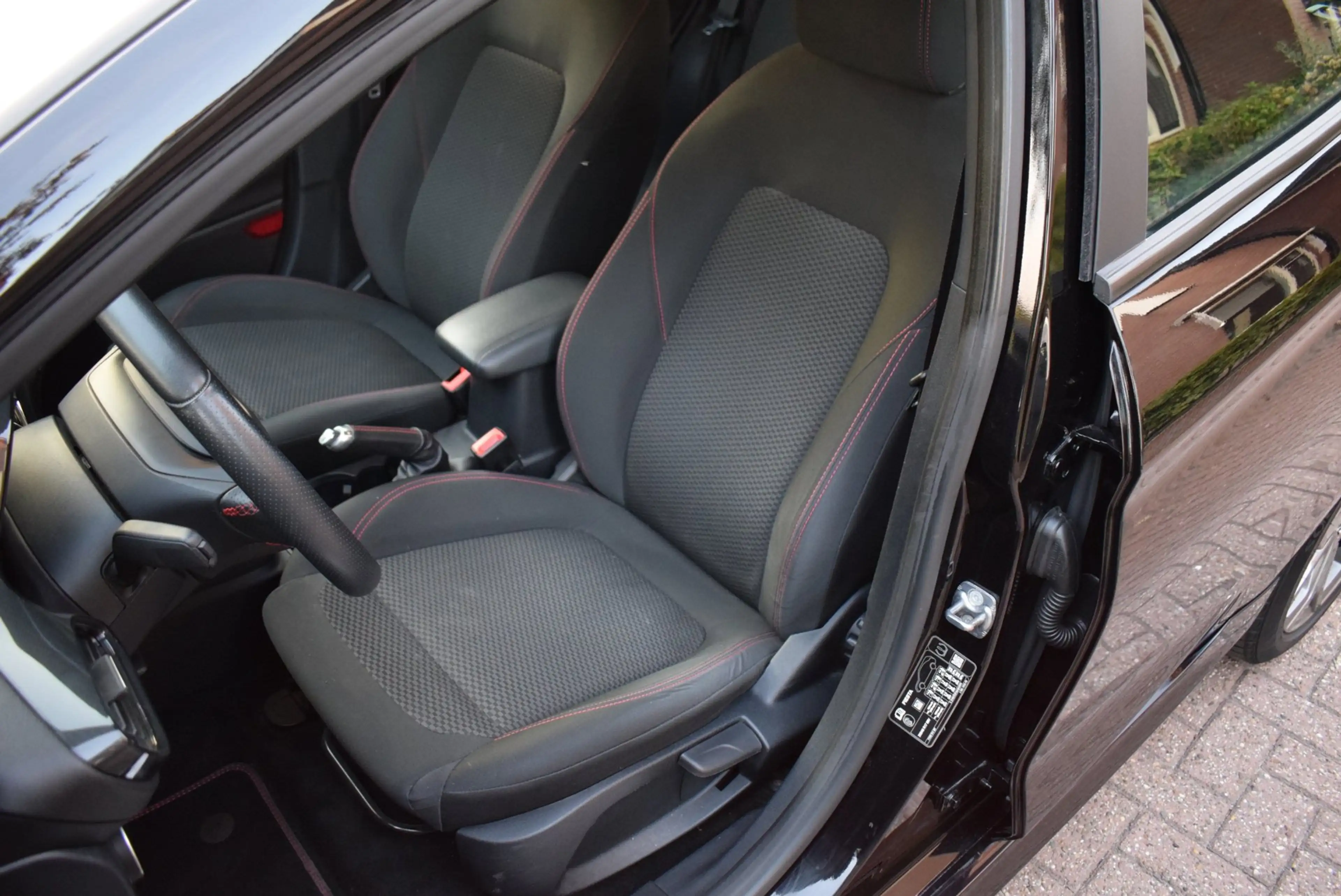 Ford Fiesta 1.0 EcoBoost Titanium ST-LINE AIRCO-ECC/NAVI/CRUIS — photo 13