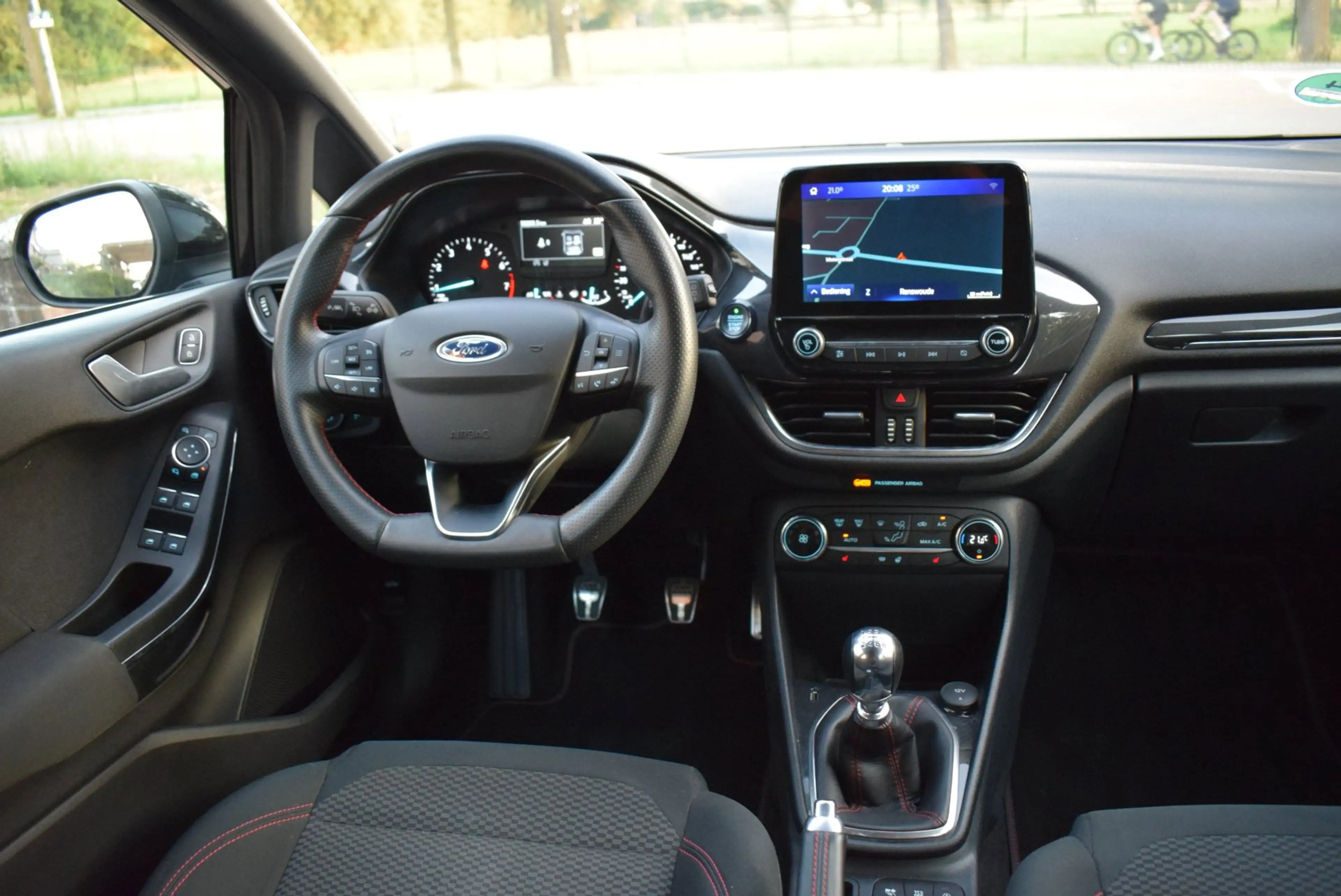 Ford Fiesta 1.0 EcoBoost Titanium ST-LINE AIRCO-ECC/NAVI/CRUIS — photo 16