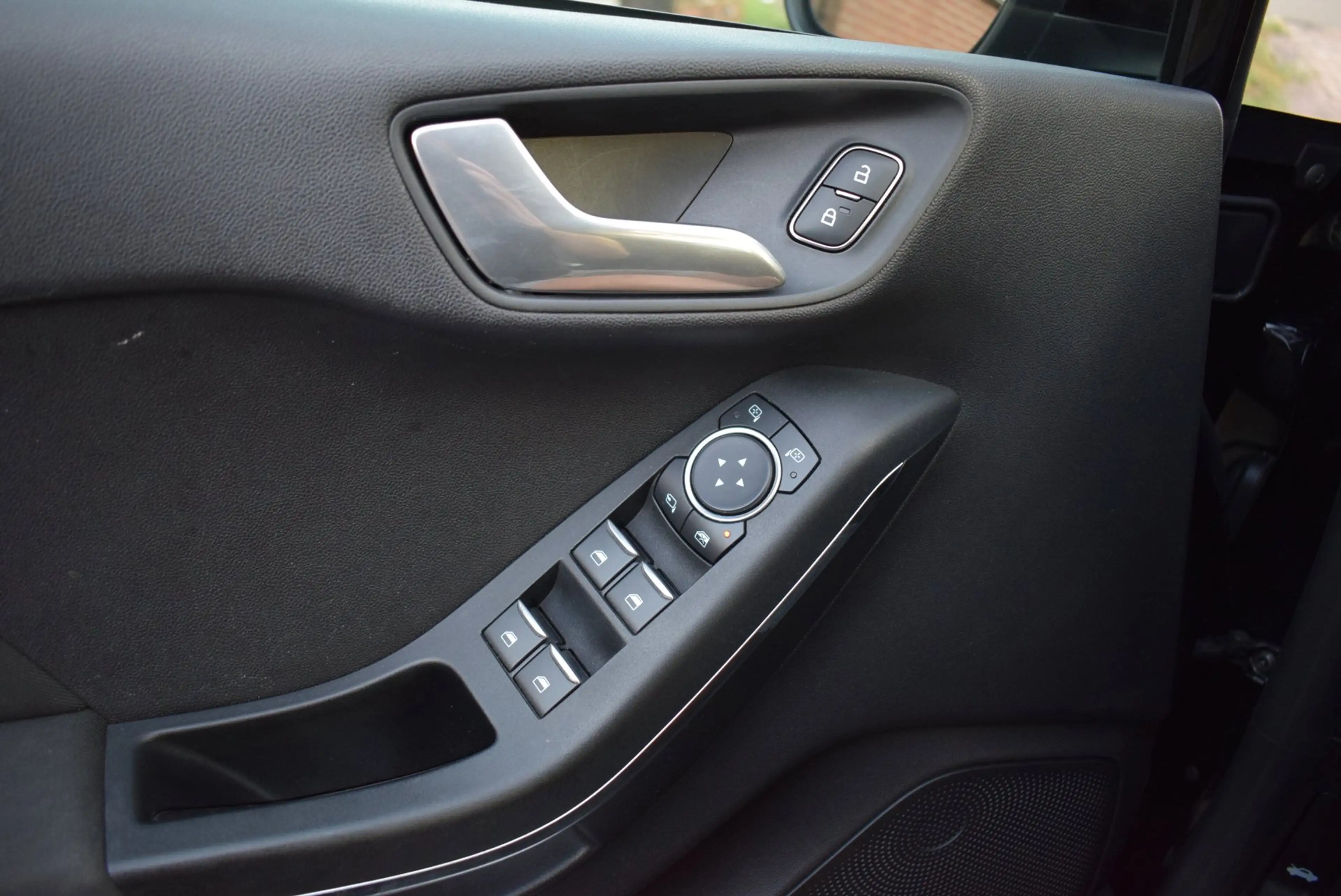 Ford Fiesta 1.0 EcoBoost Titanium ST-LINE AIRCO-ECC/NAVI/CRUIS — photo 18