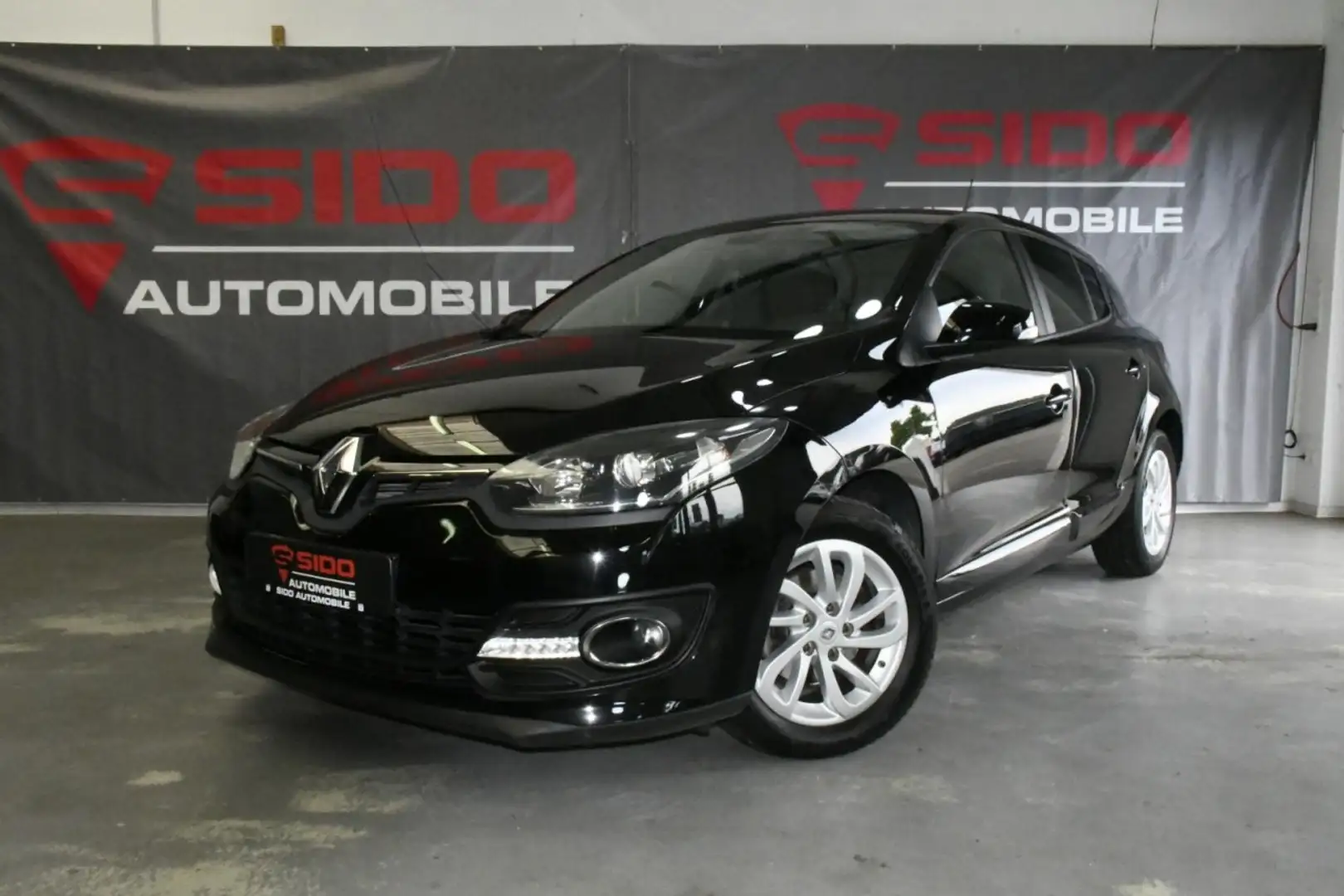 Renault Megane III Lim. 1.6 1.HAND*KEY*NAVI*SHZ*PDC*BT Klima Nero - 1