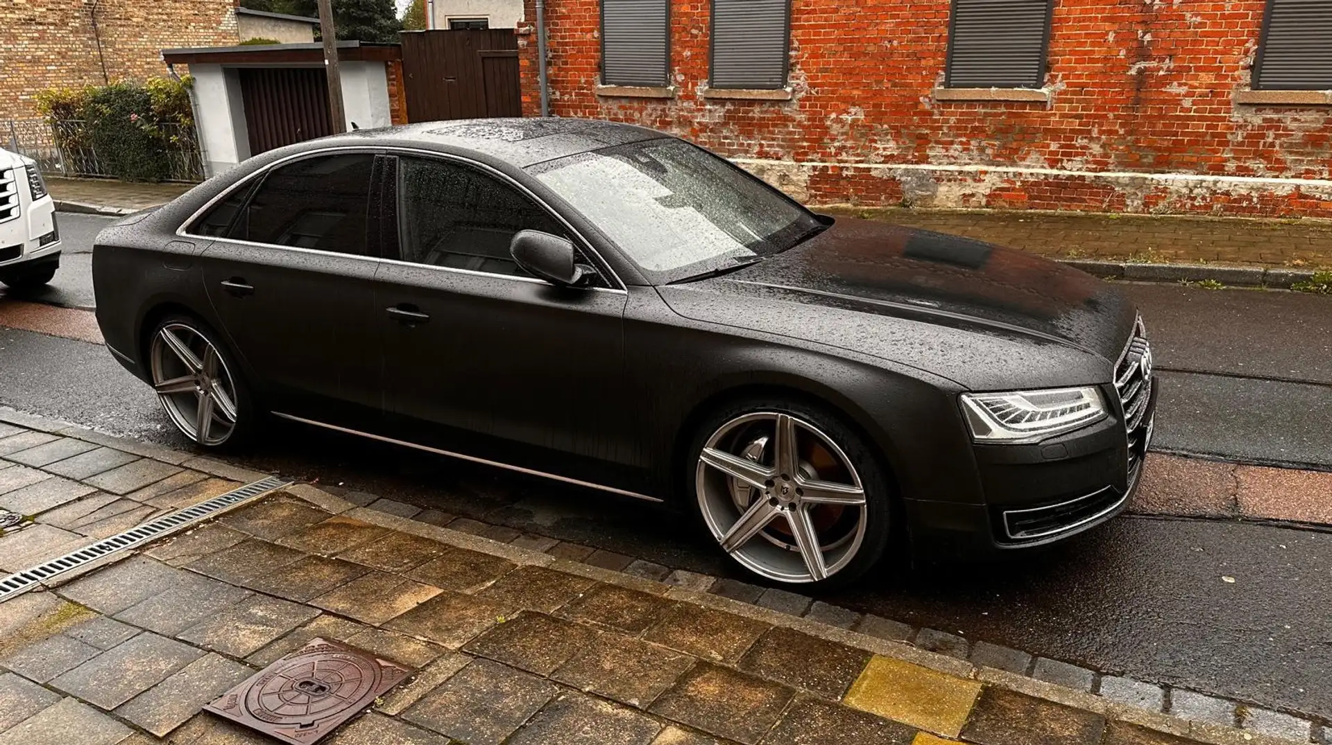 Audi A8 4.2 TDI Clean Diesel Quattro Bleu - 1