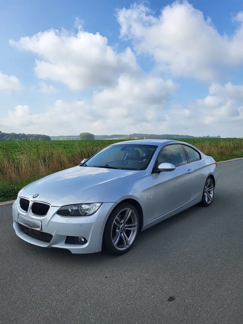 BMW 320 320d Coupe - 1