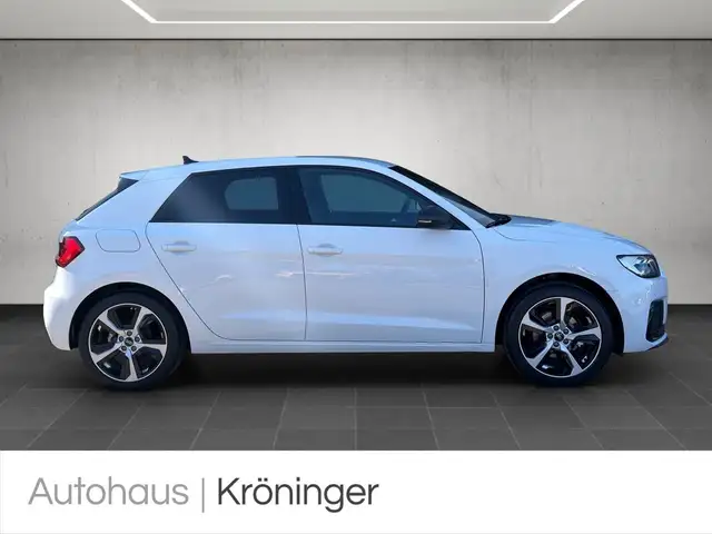 Audi A1 view 4