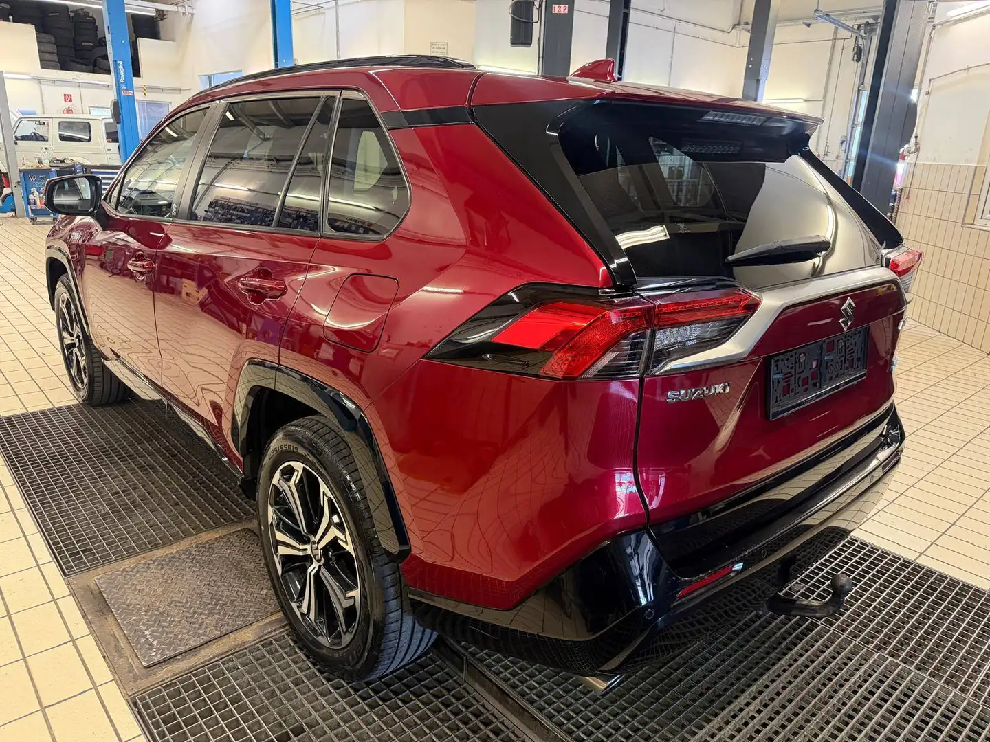 Suzuki Across Across 2,5 PHEV E-Four Flash CVT Flash Rot - 2