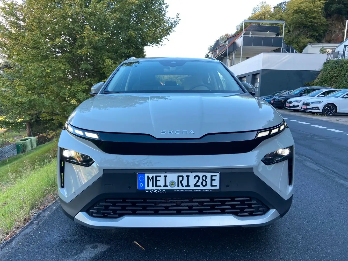 Skoda Elroq 85 Loft Grau - 2